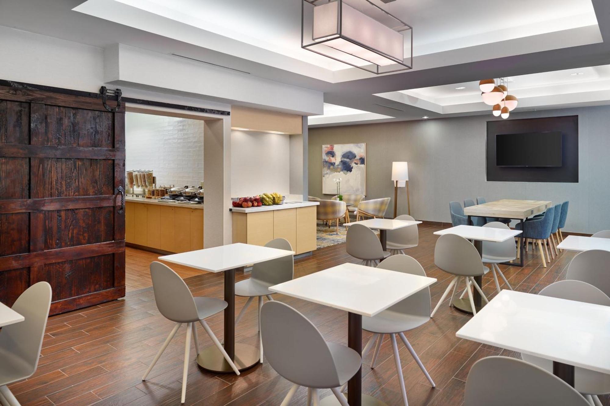 Towneplace Suites By Marriott Newnan Bagian luar foto