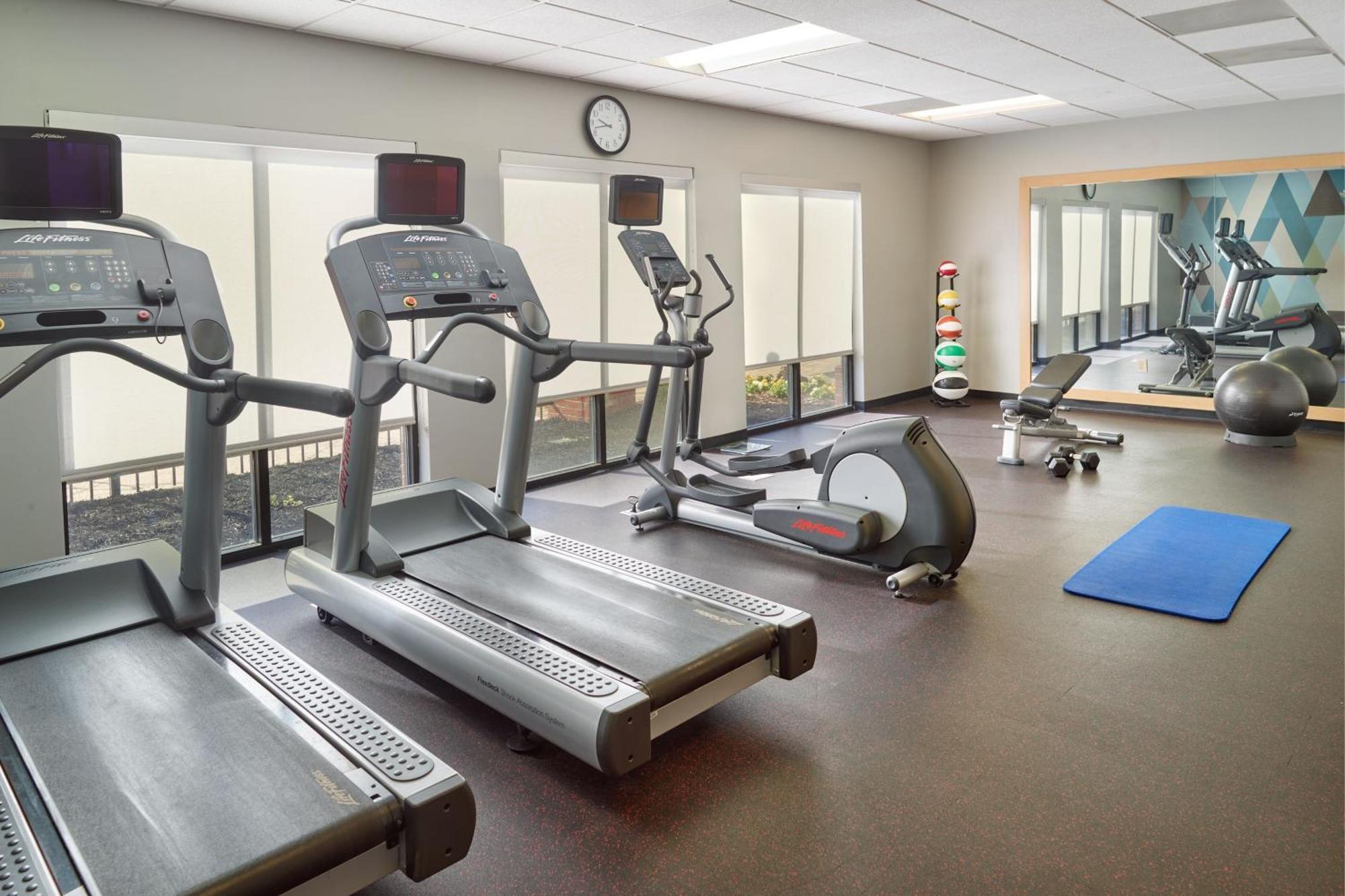Towneplace Suites By Marriott Newnan Bagian luar foto