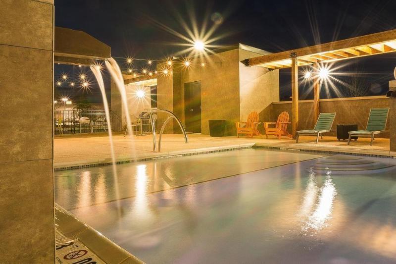 Towneplace Suites By Marriott Newnan Bagian luar foto